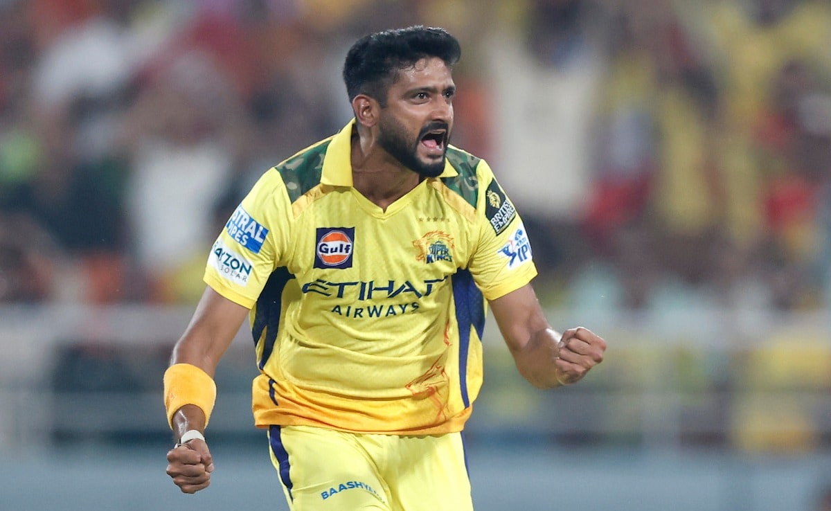 Khaleel Ahmed Strikes In First Over, Achieves Mega High In IPL 2025