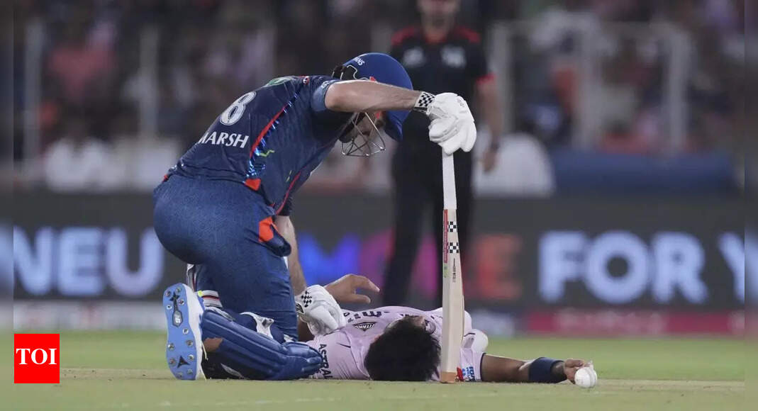 WATCH: Scary scenes in GT vs LSG as Arshad Khan collapses twice during run-up | Cricket News