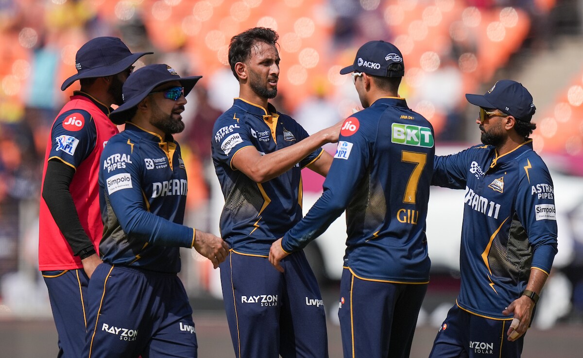 Gujarat Titans vs Chennai Super Kings LIVE Scorecard, IPL 2025 LIVE: Mohammed Siraj Fumes At GT Teammate After Huge Blunder; CSK 1 Down